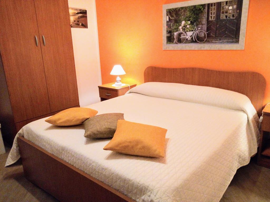 L'Oasi Del Porto Bed and Breakfast Trapani Exteriör bild